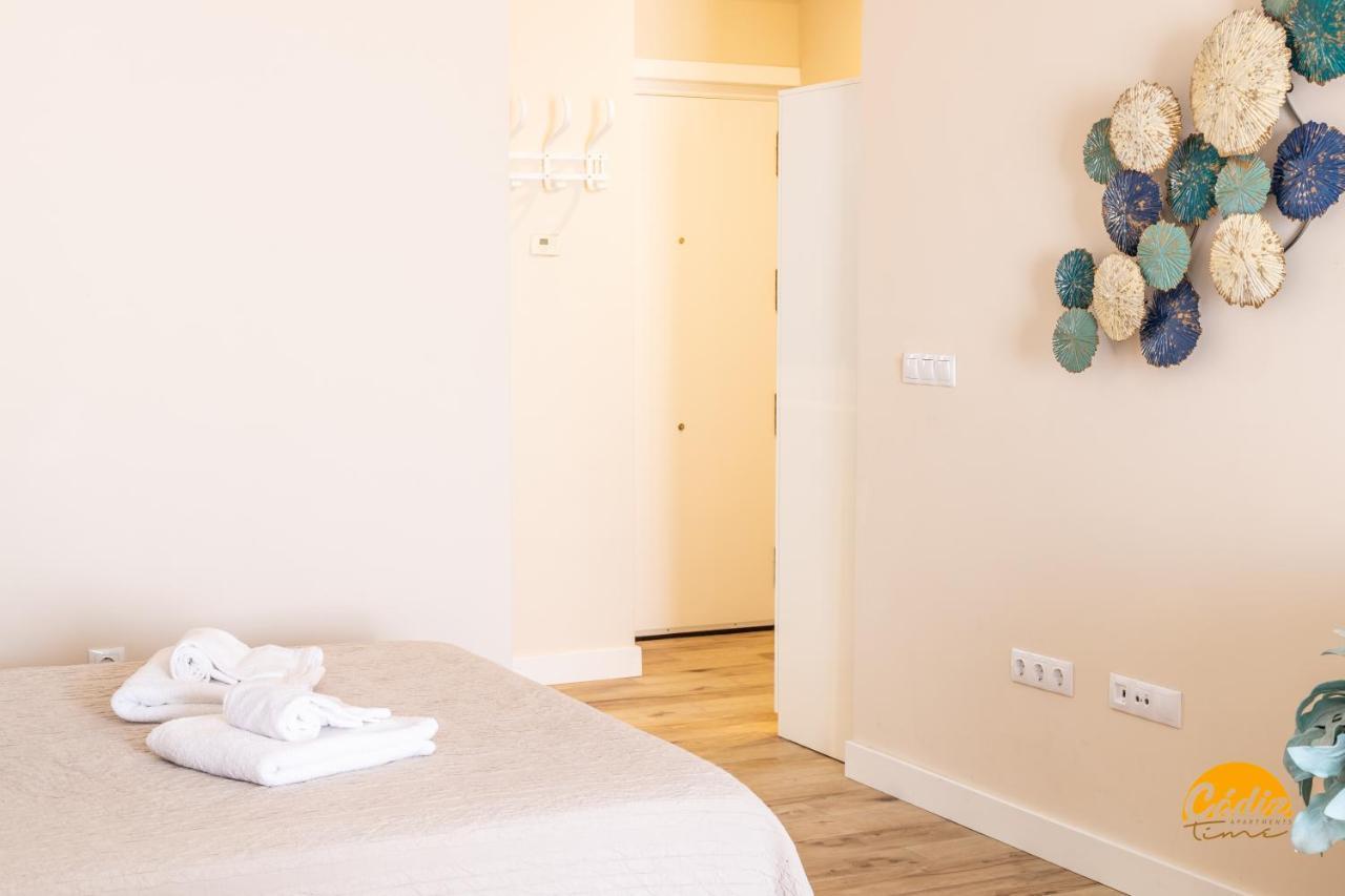 Apartamentos Ancha 22 By Cadiz Time ภายนอก รูปภาพ